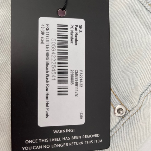 Pretty little thing denim shorts - Picture 2 of 3